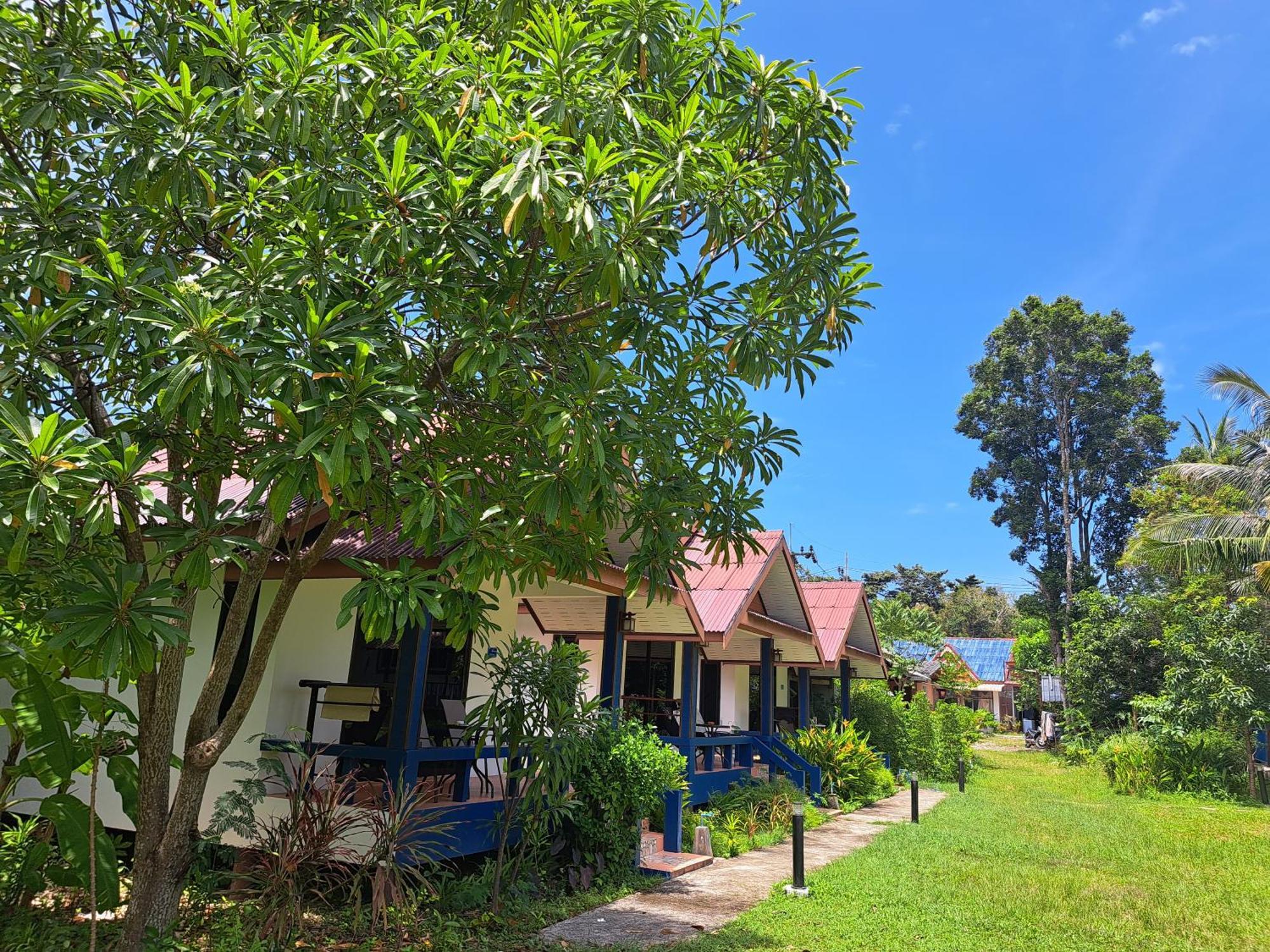 Hotel The Blue Gecko Ko Lanta Exterior foto